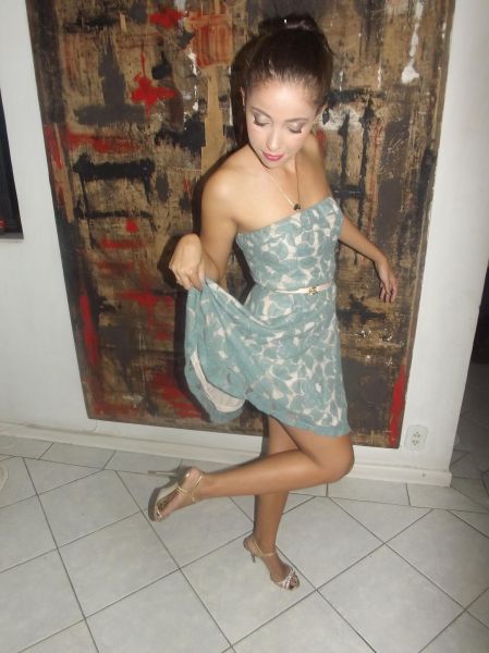 Vestido godê de renda